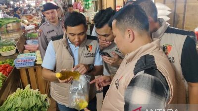 Satgas Pangan Polri temukan MinyaKita di dalam menghadapi HET ketika sidak pangsa