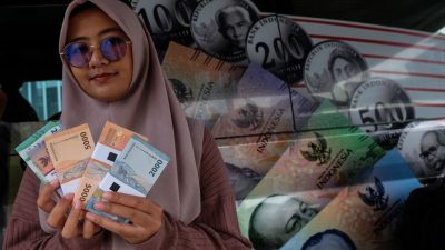 Rupiah melemah seiring guncangan kebijakan proteksionis Amerika Serikat